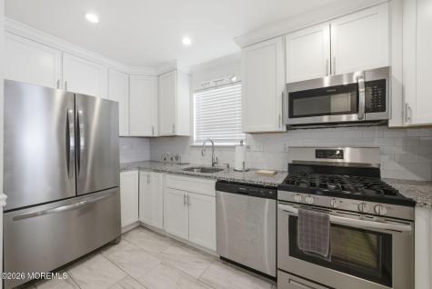 56 Thorne Lane Matawan NJ 07747