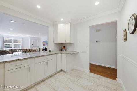 56 Thorne Lane Matawan NJ 07747