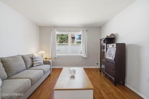 56 Thorne Lane Matawan NJ 07747