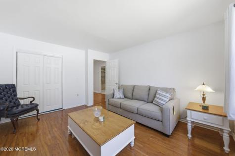 56 Thorne Lane Matawan NJ 07747