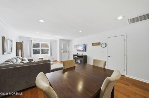 56 Thorne Lane Matawan NJ 07747