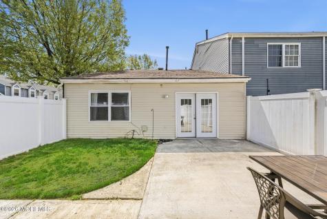 56 Thorne Lane Matawan NJ 07747