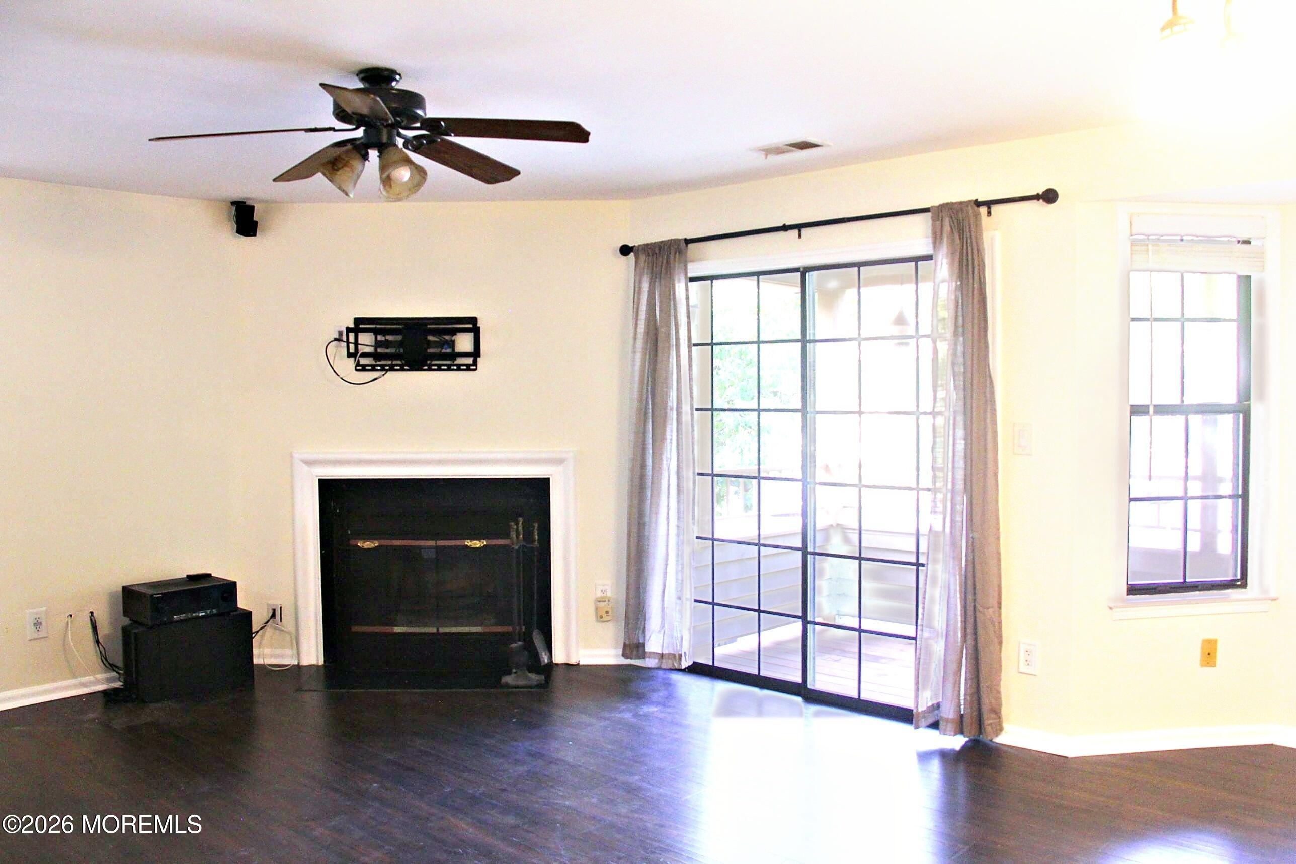 405 Chester Court Helmetta NJ 08828