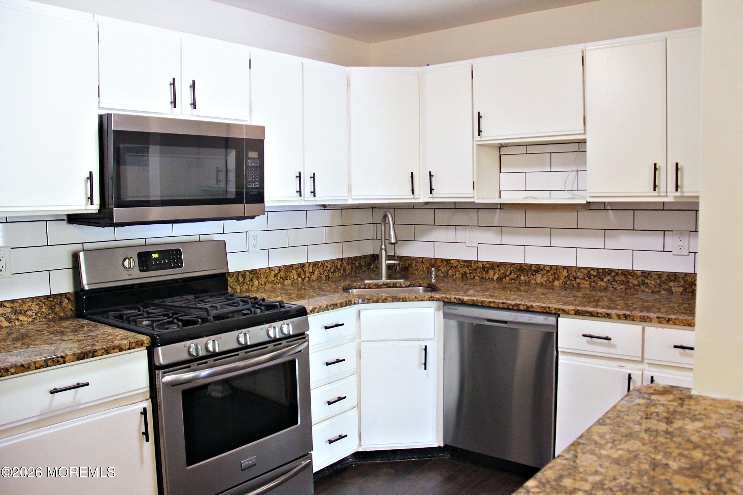 405 Chester Court Helmetta NJ 08828