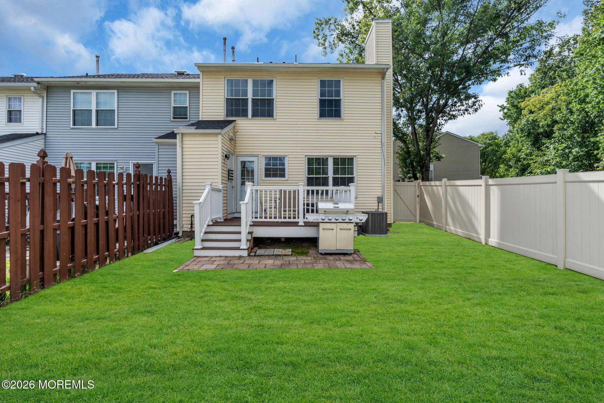 49 Lantern Lane Sayreville NJ 08872