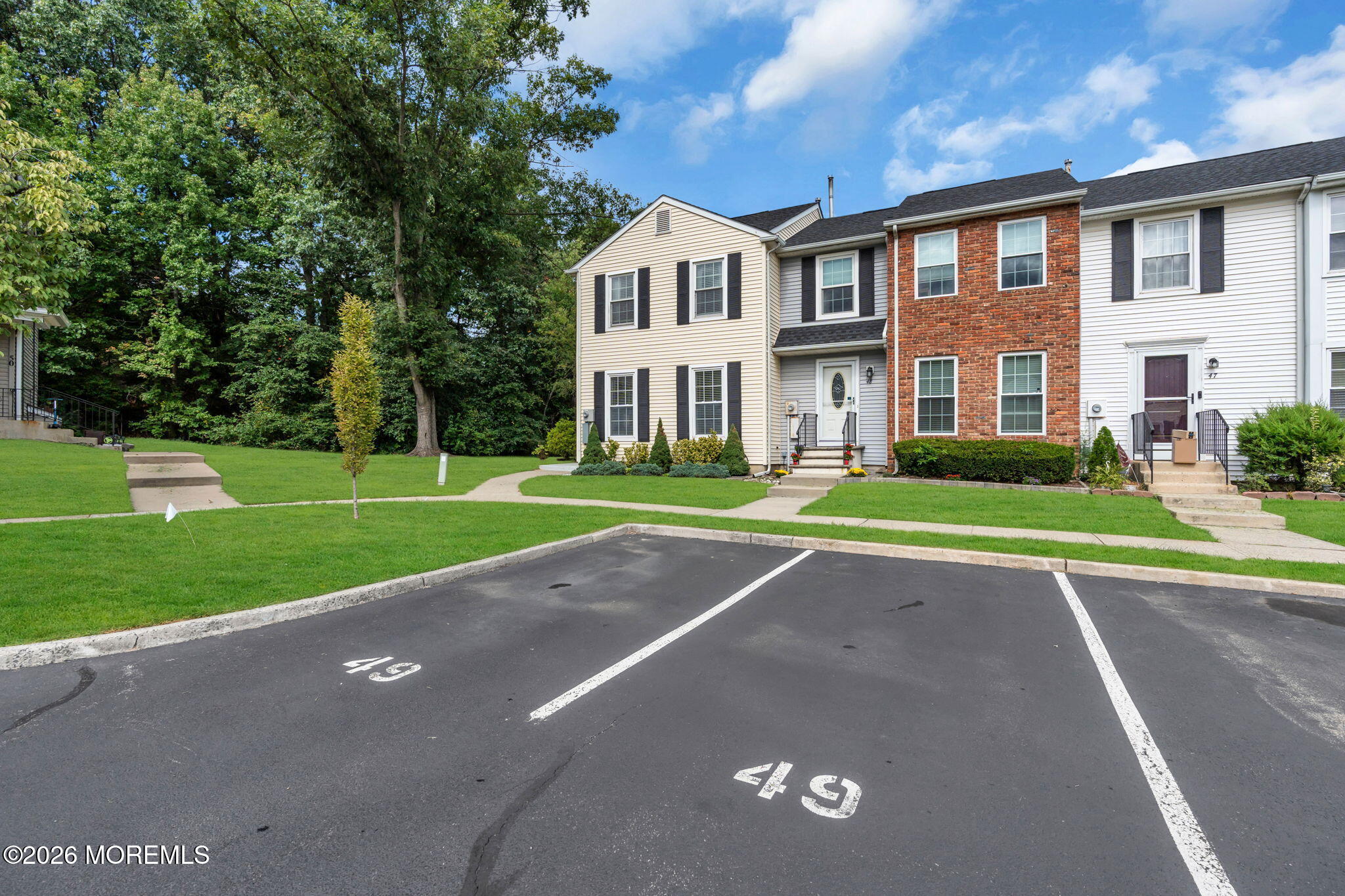 49 Lantern Lane Sayreville NJ 08872