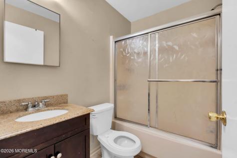 1806 Huntingdon Gloucester Twp NJ 08030