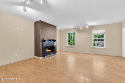 1806 Huntingdon Gloucester Twp NJ 08030