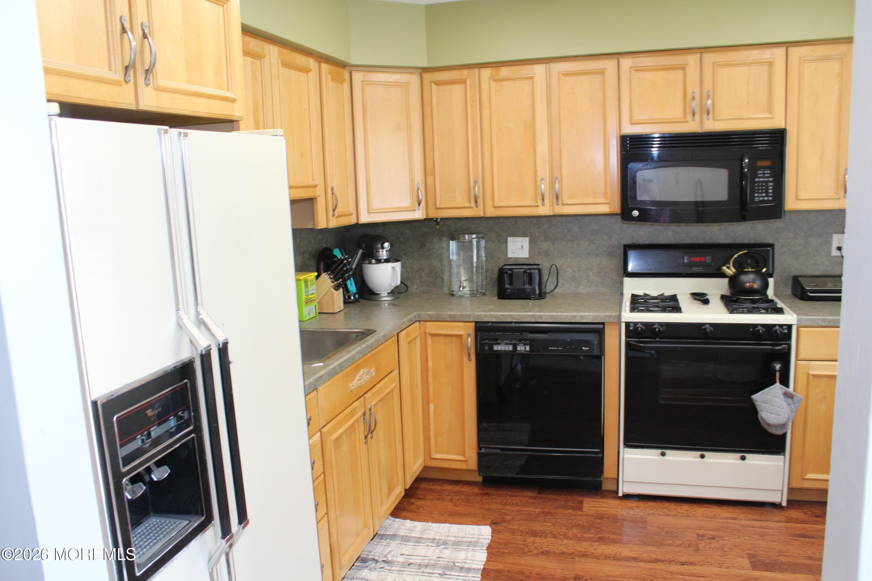 96 Joan Court Jackson NJ 08527