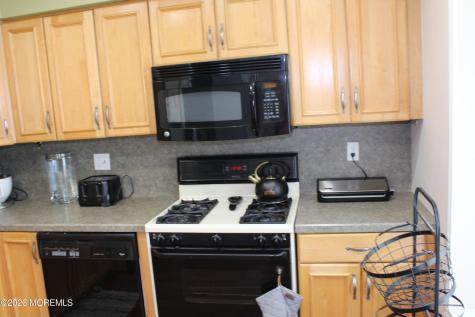 96 Joan Court Jackson NJ 08527