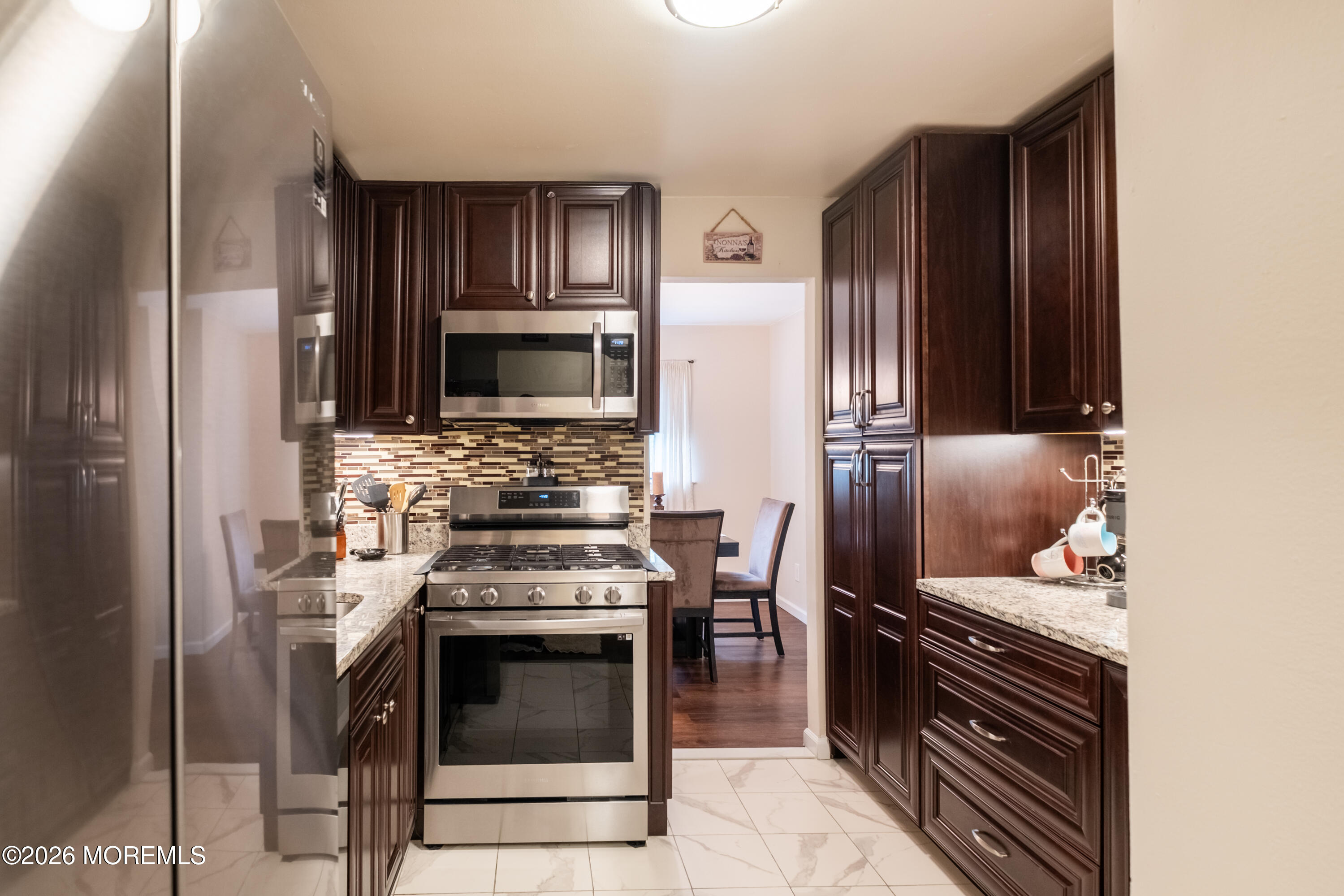 813 Wood Mill Drive East Windsor NJ 08512