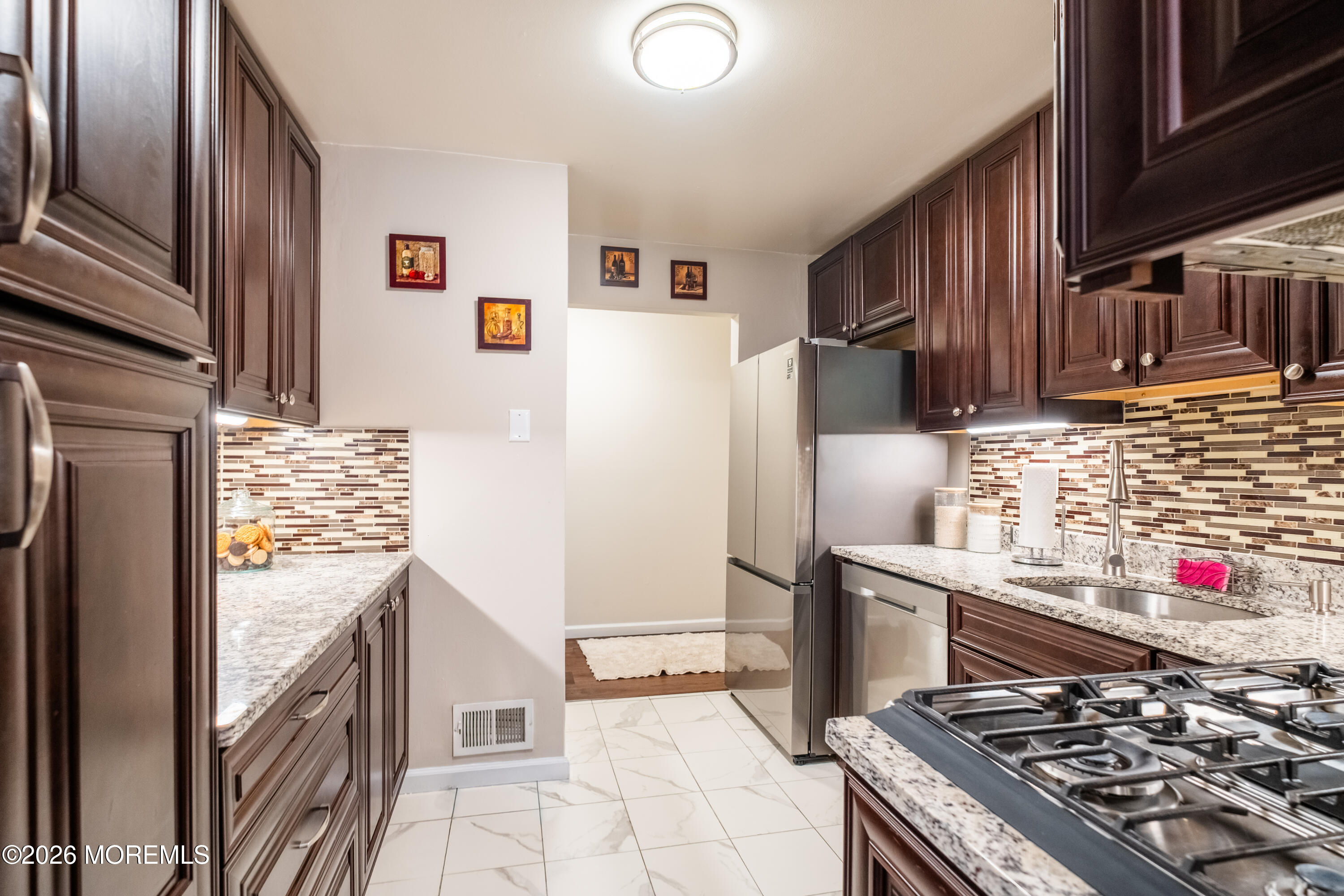 813 Wood Mill Drive East Windsor NJ 08512