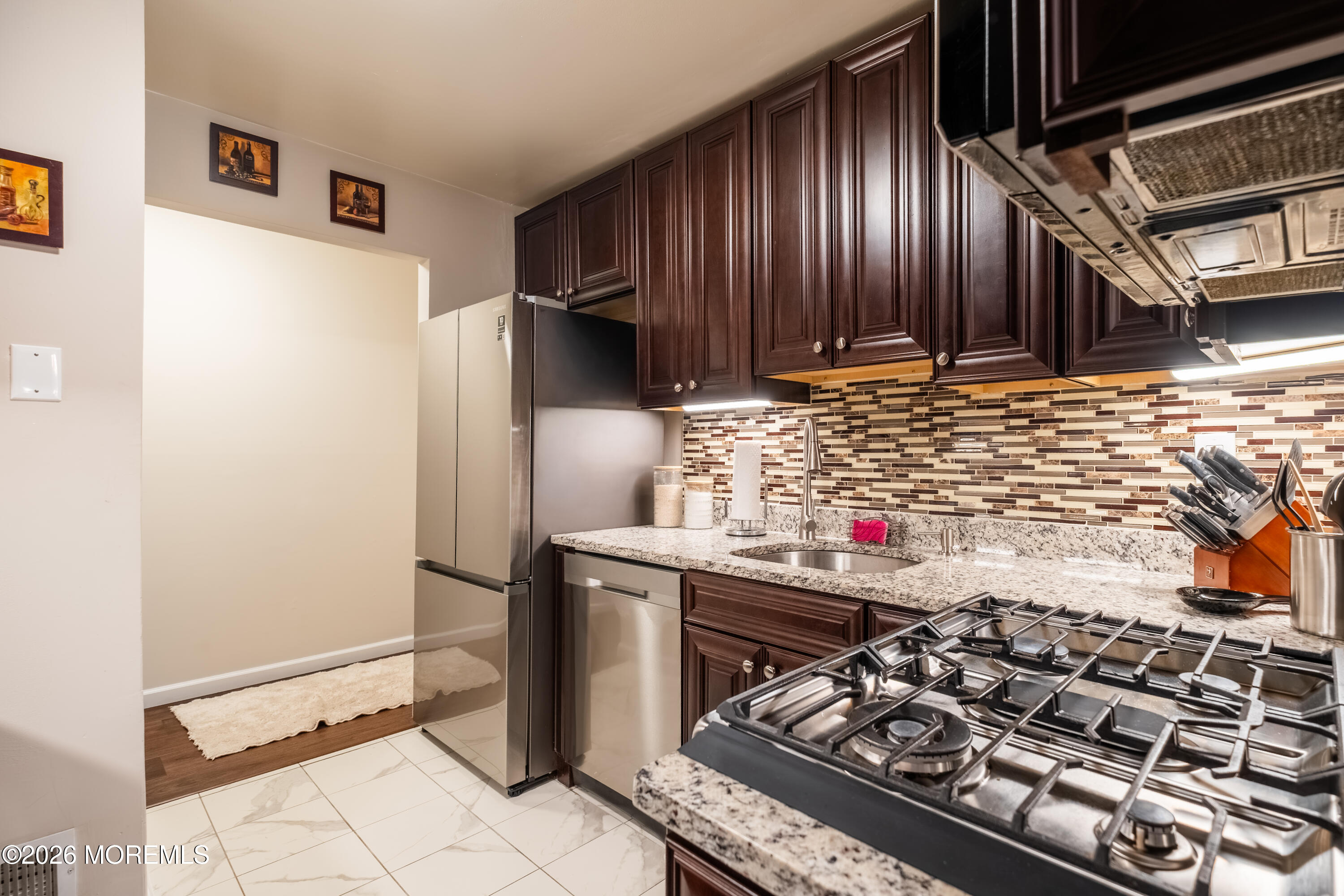 813 Wood Mill Drive East Windsor NJ 08512