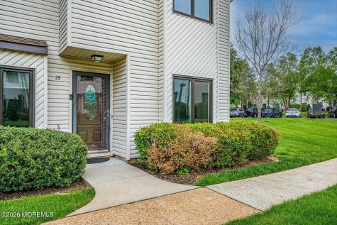 15 Orange Drive Marlboro NJ 07746