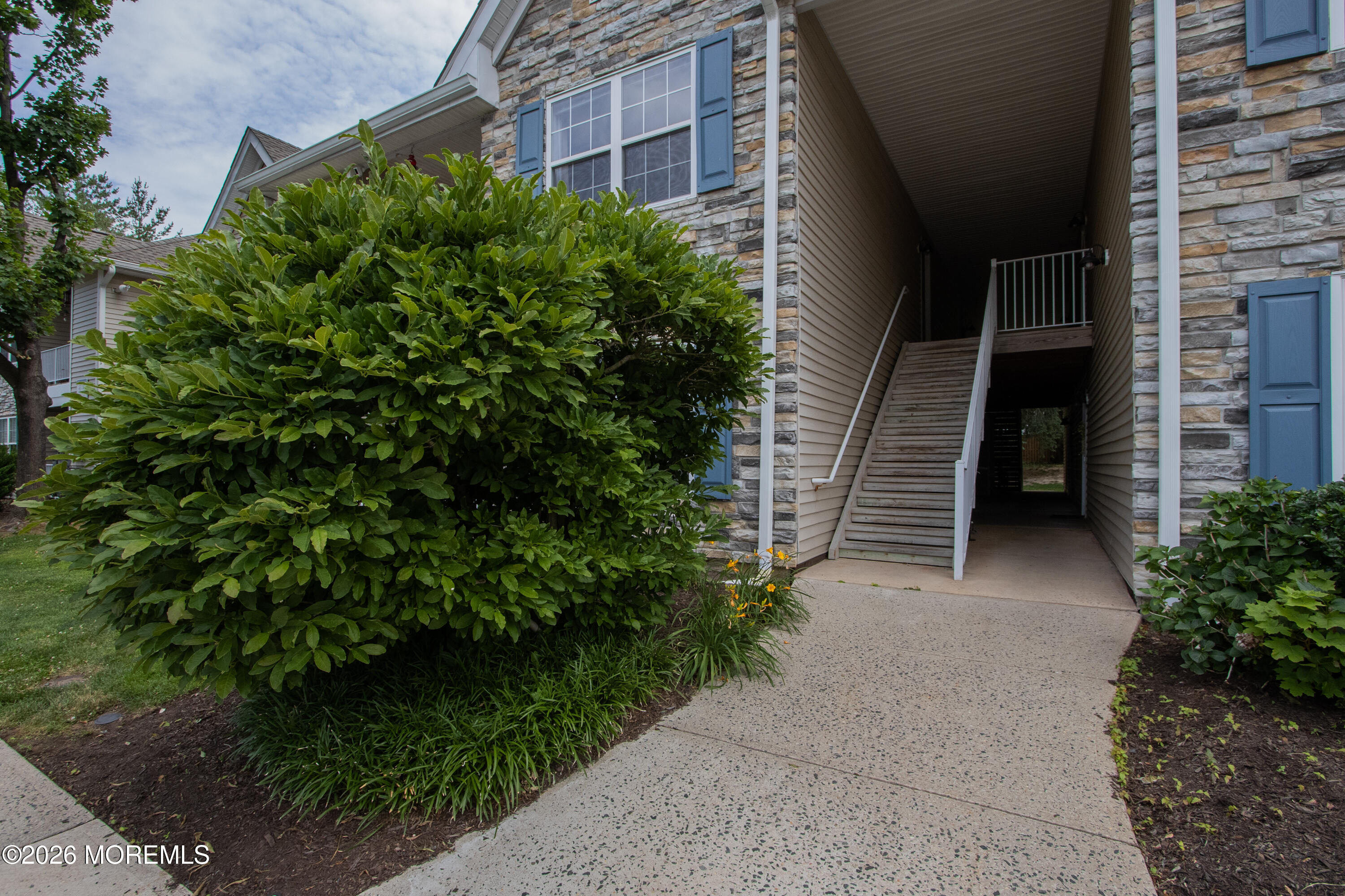 414 Wedgewood Circle Belford NJ 07718