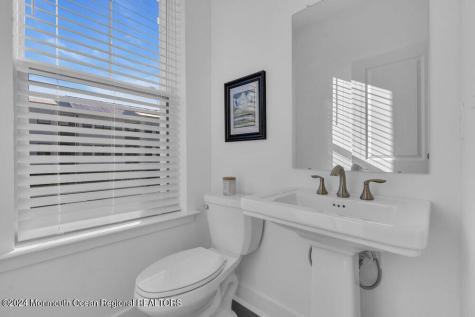 17 Kelly Way Tinton Falls NJ 07724