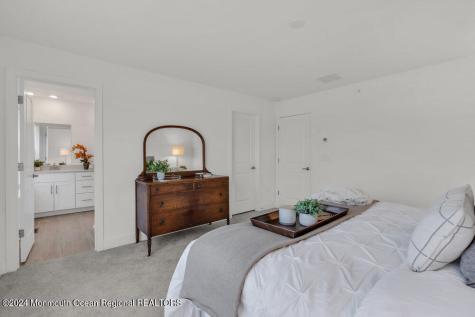 17 Kelly Way Tinton Falls NJ 07724
