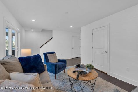 17 Kelly Way Tinton Falls NJ 07724