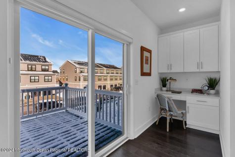 17 Kelly Way Tinton Falls NJ 07724