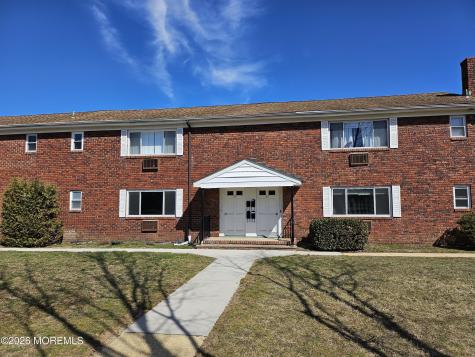 25A Laurel Place Eatontown NJ 07724