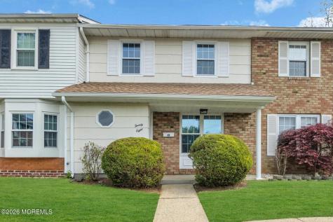 28 Kingsley Way Freehold NJ 07728