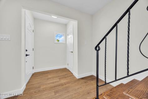 28 Kingsley Way Freehold NJ 07728