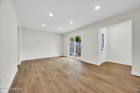 28 Kingsley Way Freehold NJ 07728