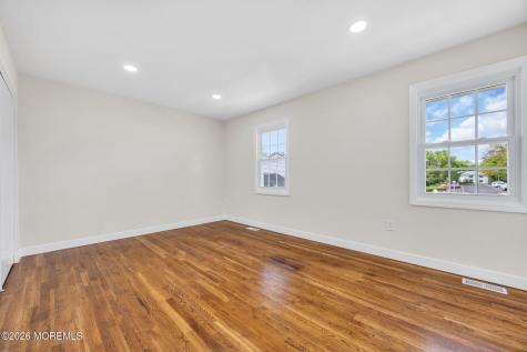 28 Kingsley Way Freehold NJ 07728