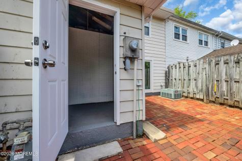 28 Kingsley Way Freehold NJ 07728