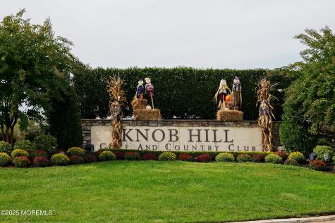1614 Melrose Boulevard Manalapan NJ 07726