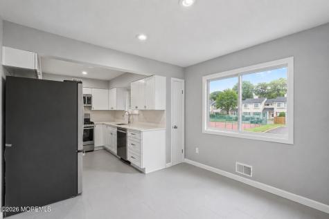 318 Middlewood Road Middletown NJ 07748