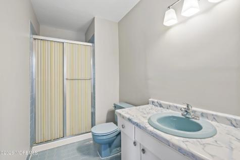 318 Middlewood Road Middletown NJ 07748