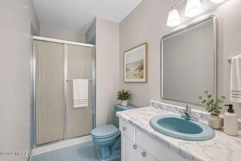 318 Middlewood Road Middletown NJ 07748