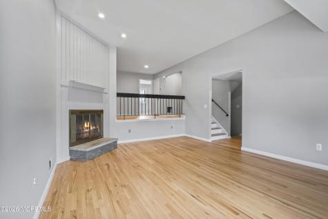 318 Middlewood Road Middletown NJ 07748