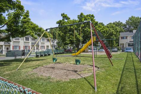 318 Middlewood Road Middletown NJ 07748
