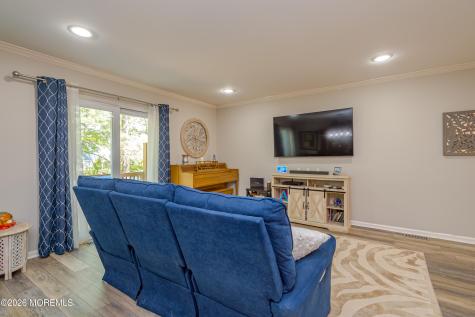15 Daleron Place South Amboy NJ 08879