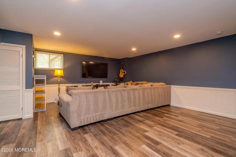 15 Daleron Place South Amboy NJ 08879