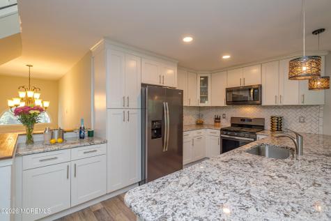 15 Daleron Place South Amboy NJ 08879