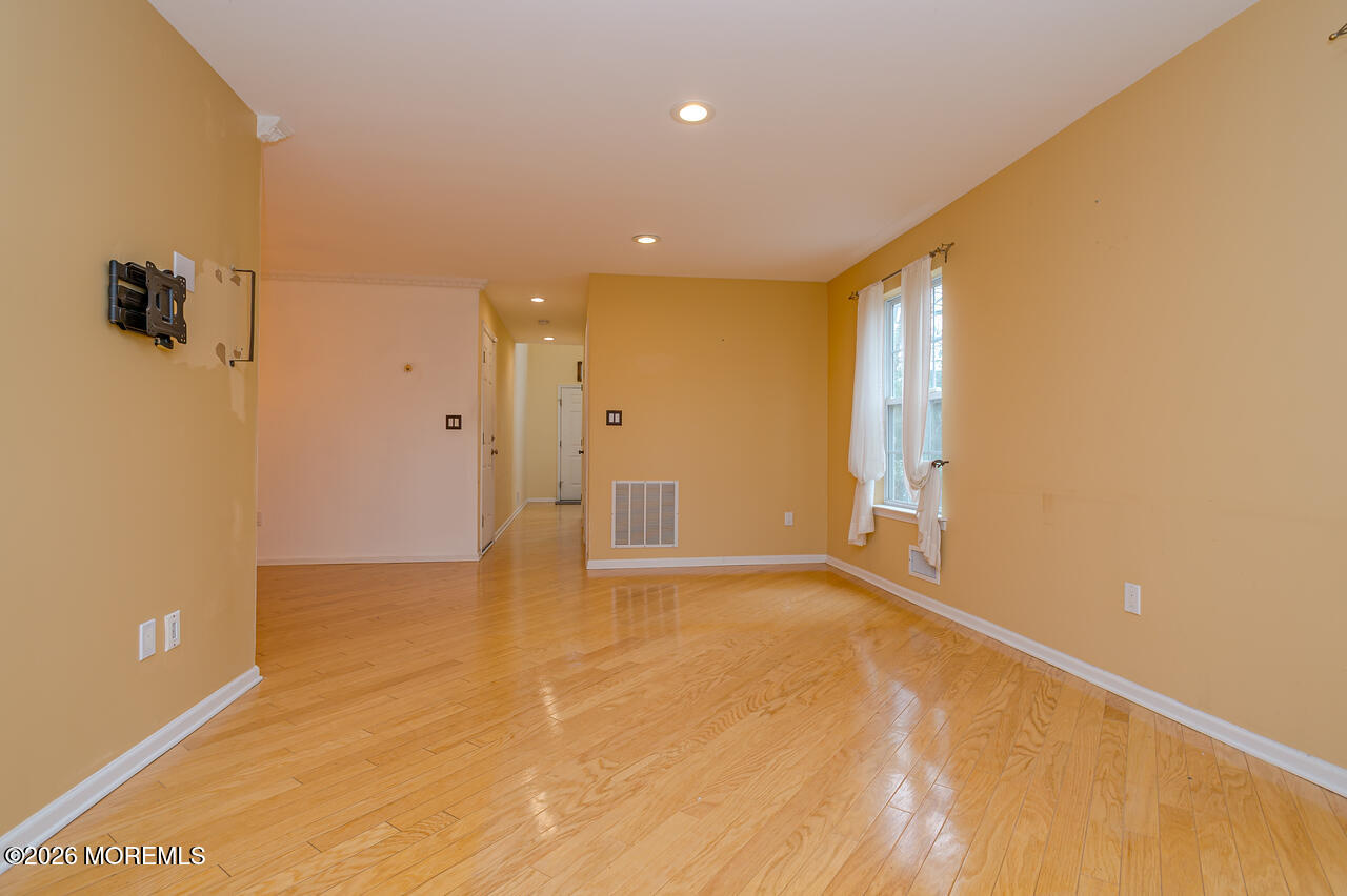 128 Heron Court Manalapan NJ 07726