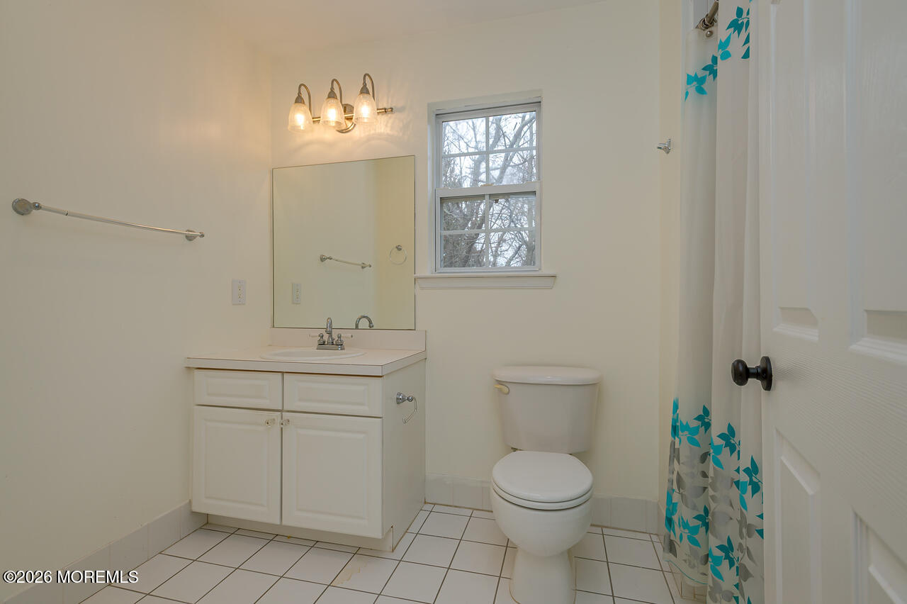 128 Heron Court Manalapan NJ 07726