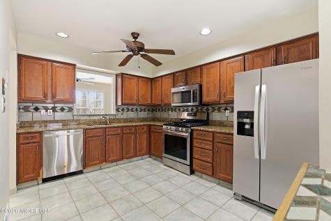 314 Towne Drive Manalapan NJ 07726