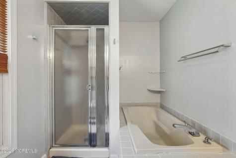 107 Lloyd Court East Brunswick NJ 08816