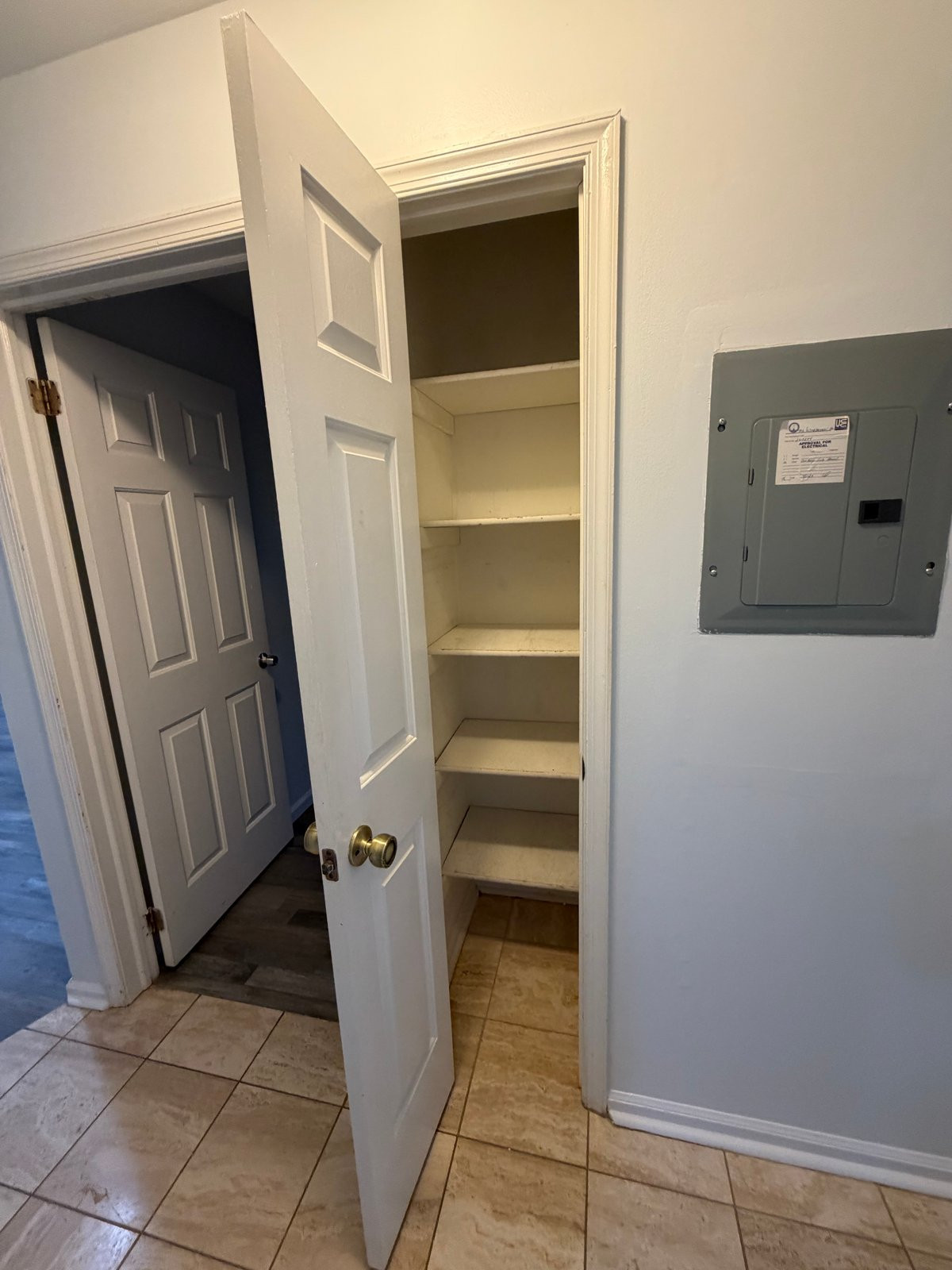406 Woodhaven Drive Edison NJ 08817