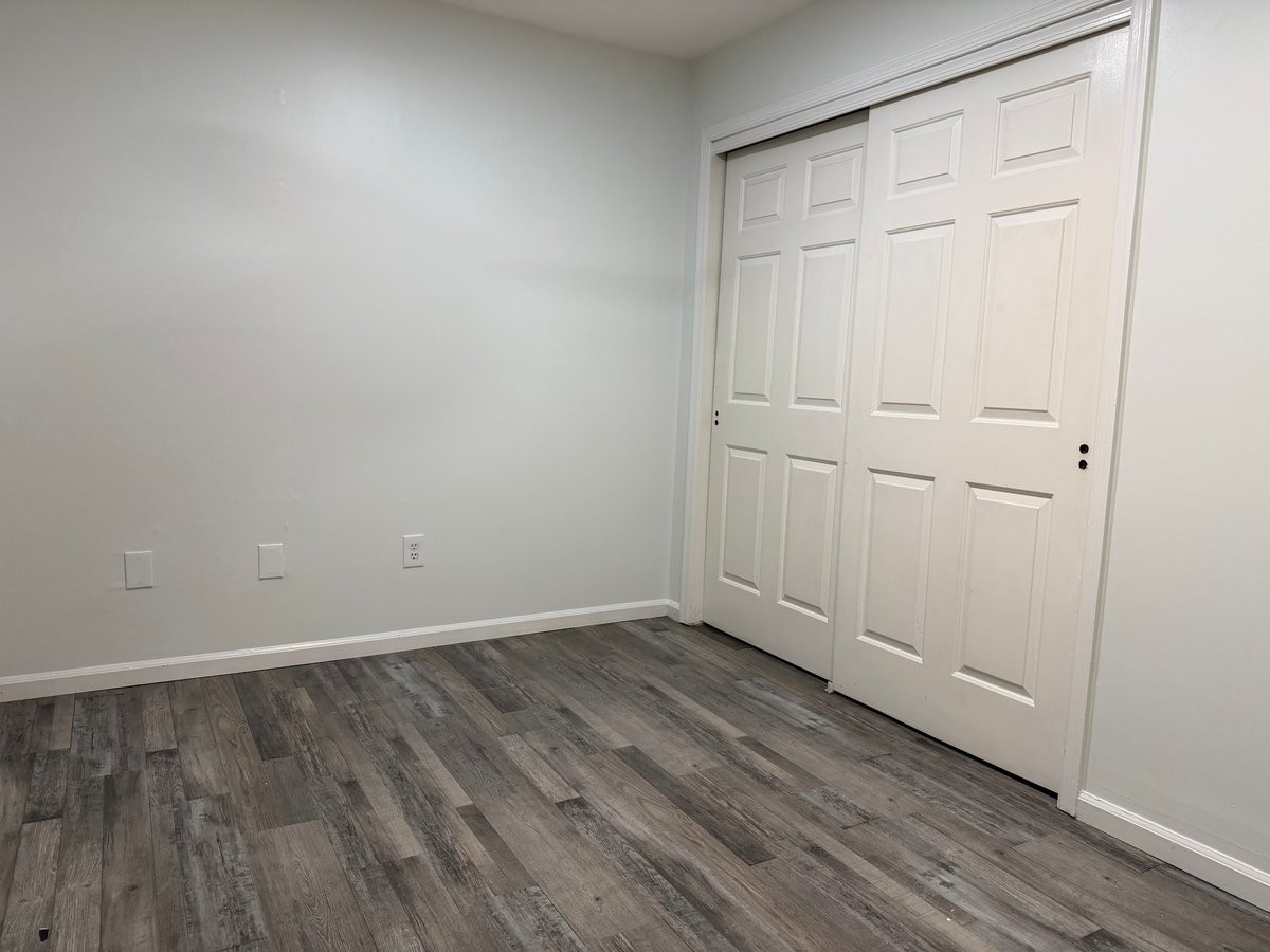 406 Woodhaven Drive Edison NJ 08817