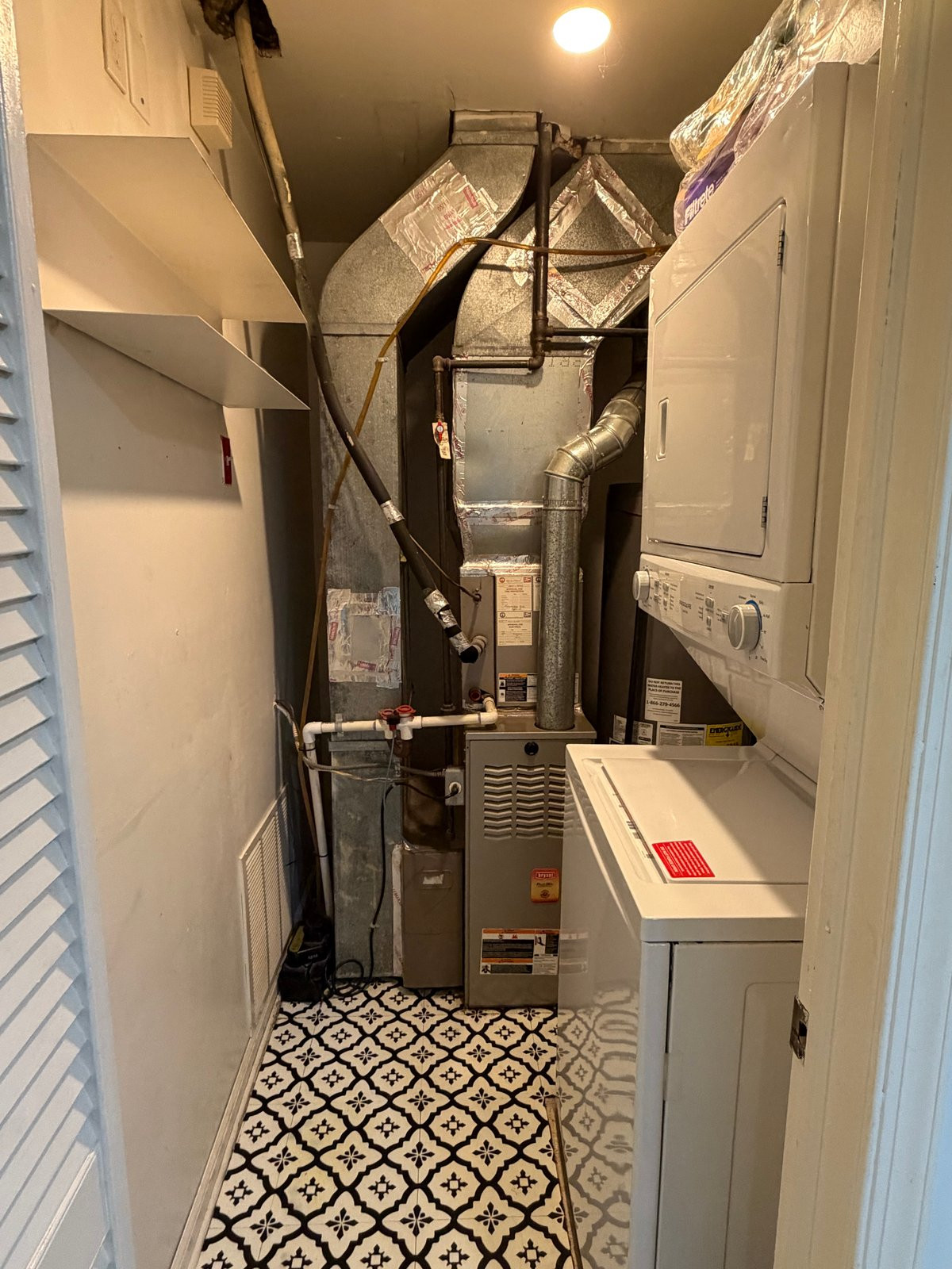 406 Woodhaven Drive Edison NJ 08817