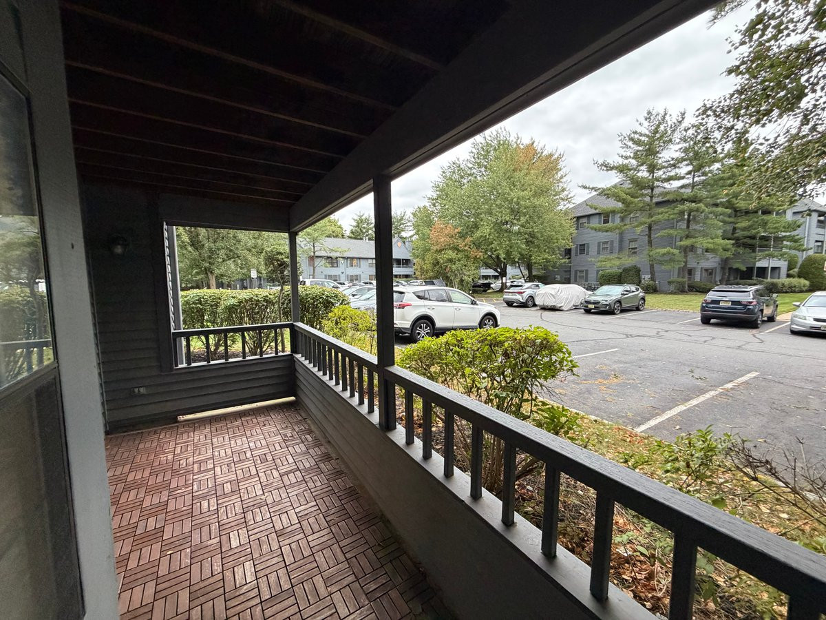 406 Woodhaven Drive Edison NJ 08817
