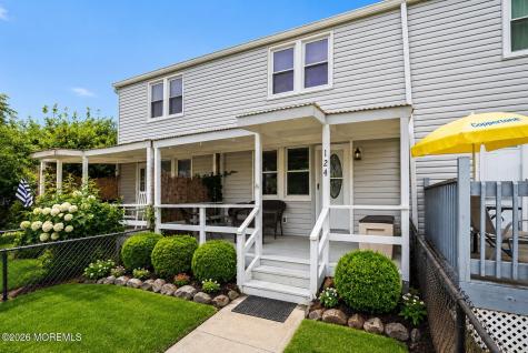 124 Belshaw Avenue Shrewsbury Twp NJ 07724