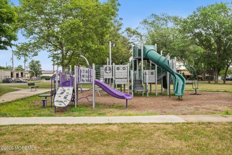 124 Belshaw Avenue Shrewsbury Twp NJ 07724