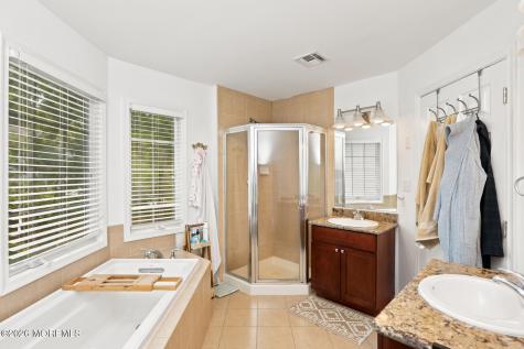 16 Mariners Bend Brielle NJ 08730