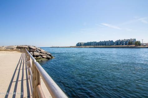 16 Mariners Bend Brielle NJ 08730